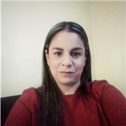 Profesora de primaria imparte clases de todas las materias